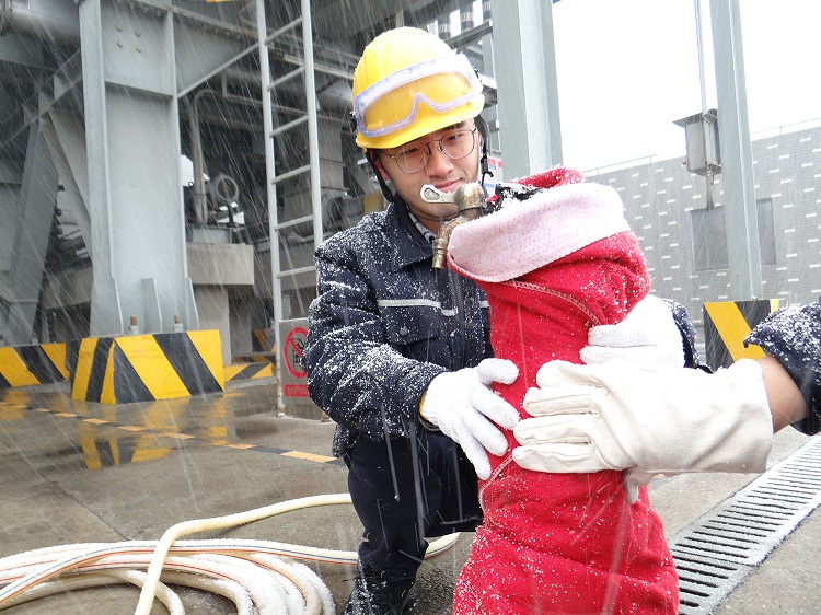 水务集团积极应对雨雪气象，确保出产安全不变运行
